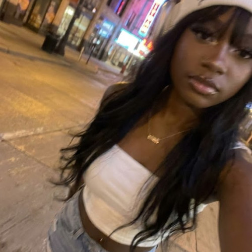 Lizzy G. profile photo