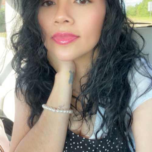 laura c. profile photo