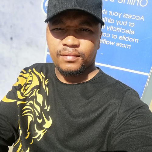 Phikolomzi J. profile photo