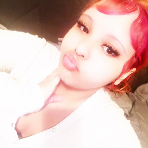 julliyonna M. profile photo