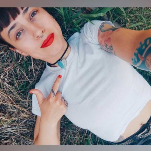 lolaa l.