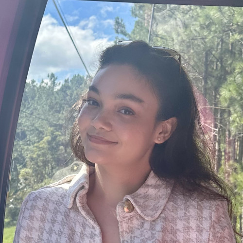 Isabella D.