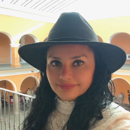 Gloriela T. profile photo