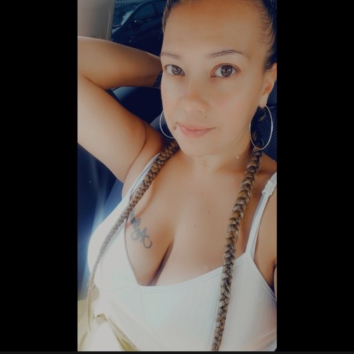 Julia v. profile photo