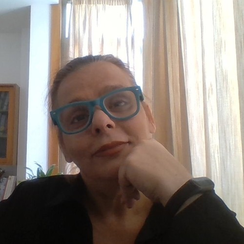 Gloria V.