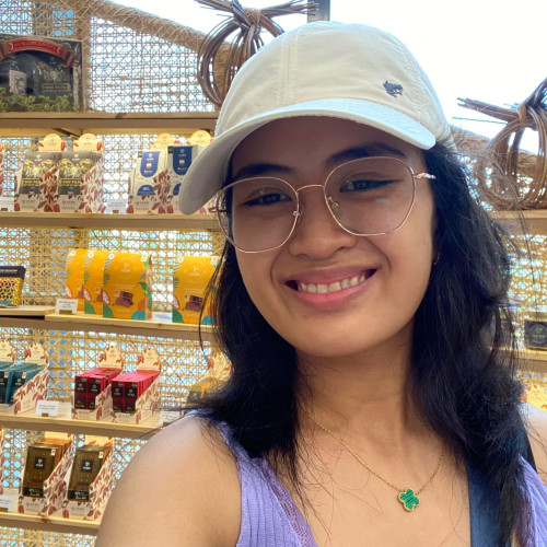 Czarine L. profile photo