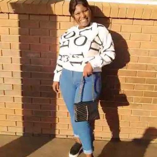 palesa m. profile photo