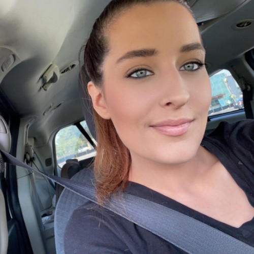 Coral H. profile photo