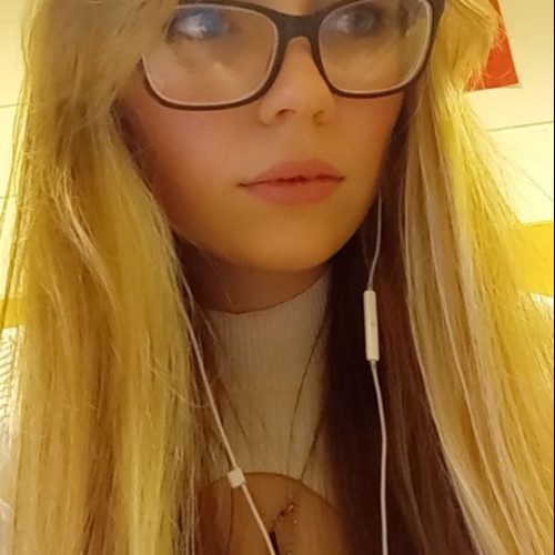 Aurora G. profile photo