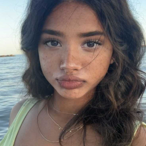 Elle Q. profile photo