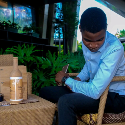 Gideon b. profile photo