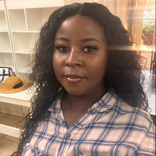 Rue M. profile photo