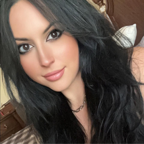 Victoria R.