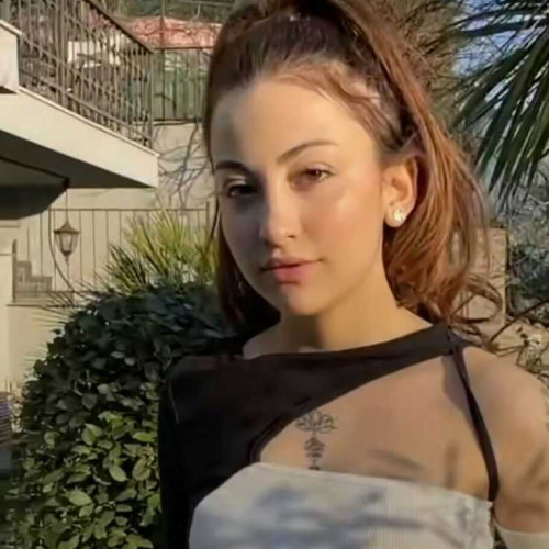 Ella R. profile photo