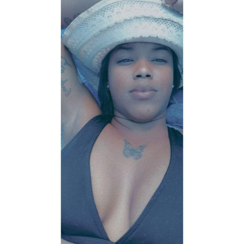 Faye d. profile photo