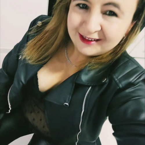 LaurA C.