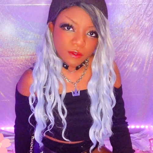 Kira F.