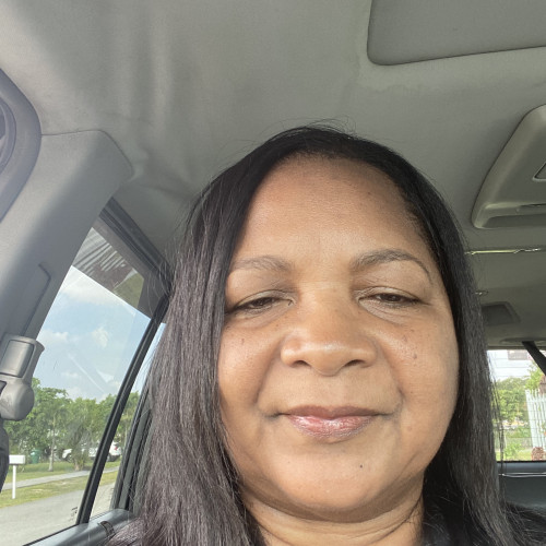 Elaine T. profile photo