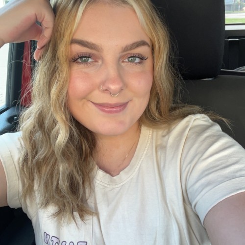Hailey M.