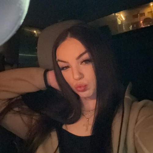 Andrea M. profile photo
