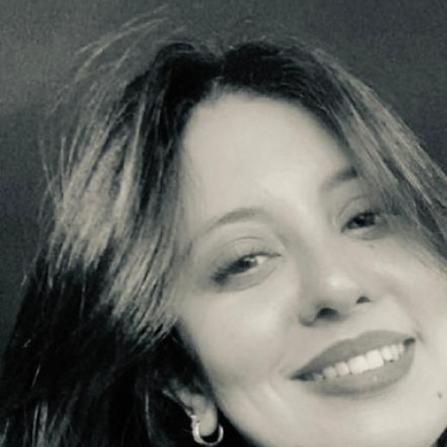 Mouna J. profile photo