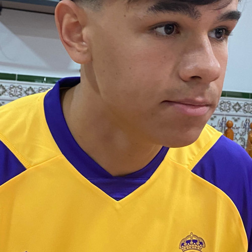 Manu E.