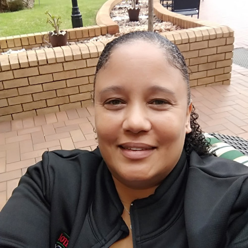 Laura  B. profile photo
