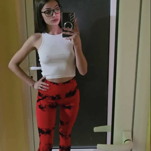 Leyla l. profile photo