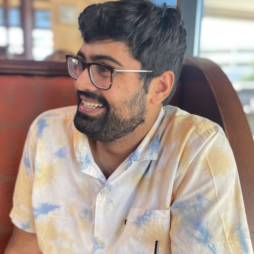 Avi J.