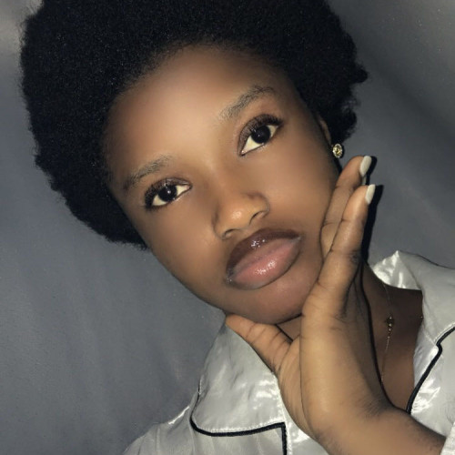 Linmzi L.