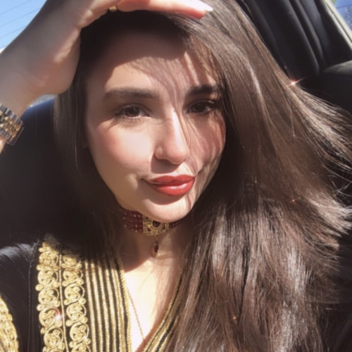 Yassmine I.