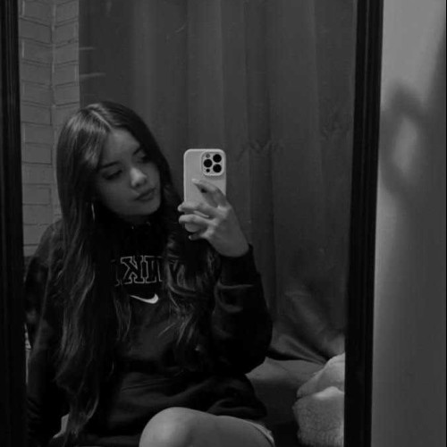 Lucia G. profile photo
