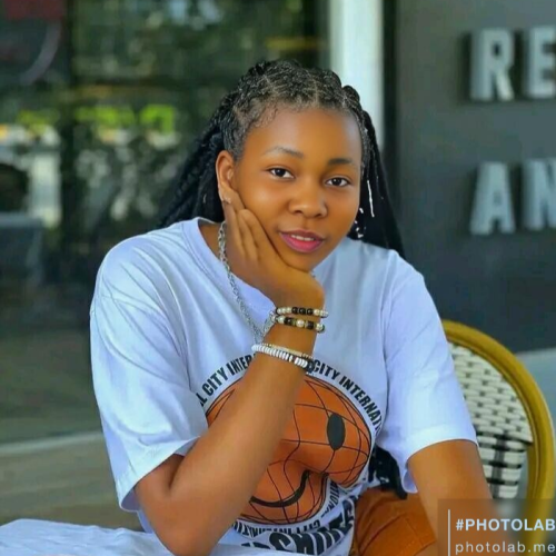 Nkpozi  E. profile photo