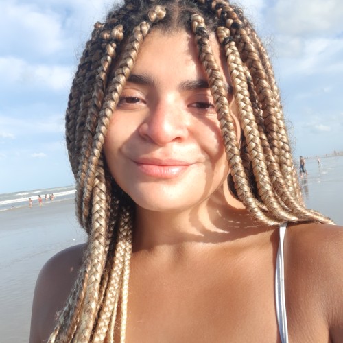 camilla r. profile photo