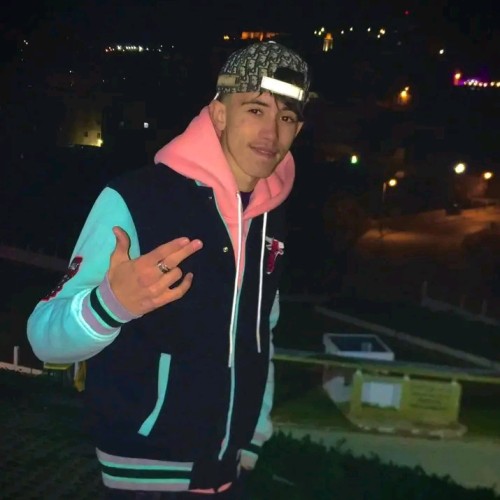 Simo B.
