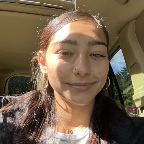 Jazmyn R.