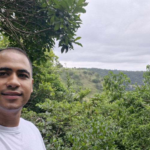 Ricardo J.