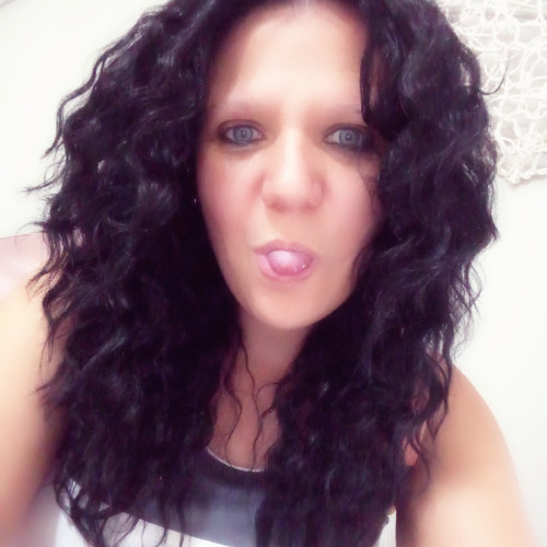 Louriette D. profile photo