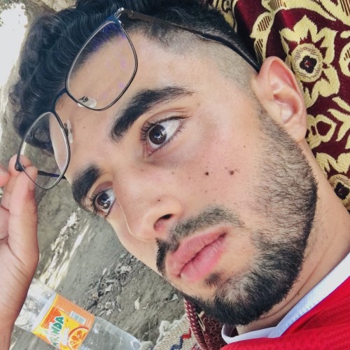 Ali D.