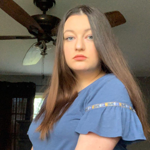 Halie B. profile photo