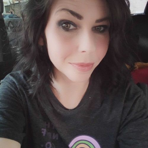 Holly M. profile photo