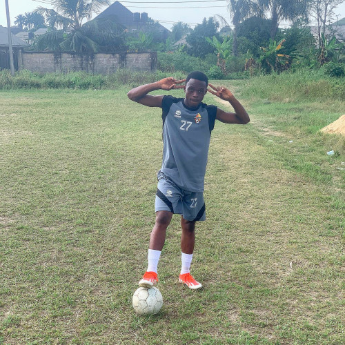 Valour  D. profile photo