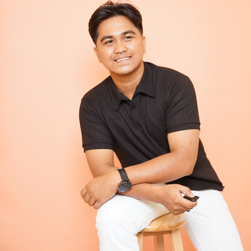 Michael James  E. profile photo