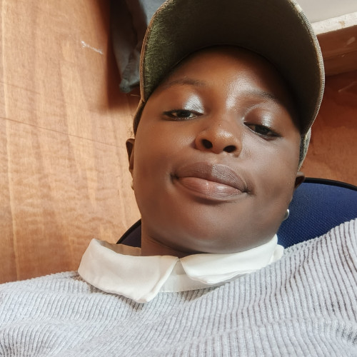 Elmine D. profile photo