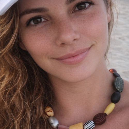 Veronica  L. profile photo