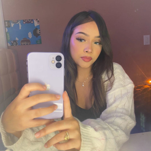 lesly m. profile photo
