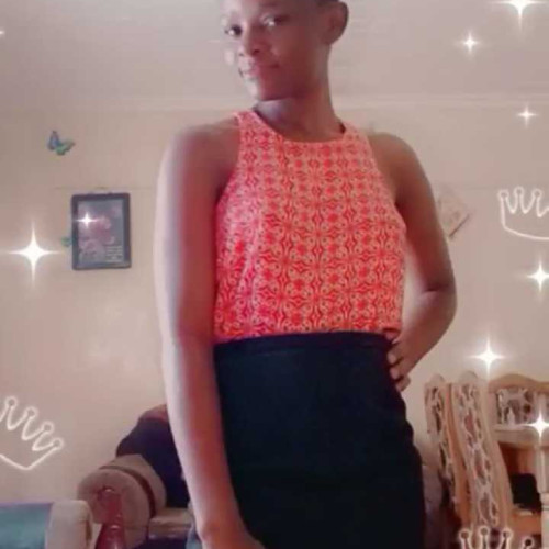Esther O. profile photo