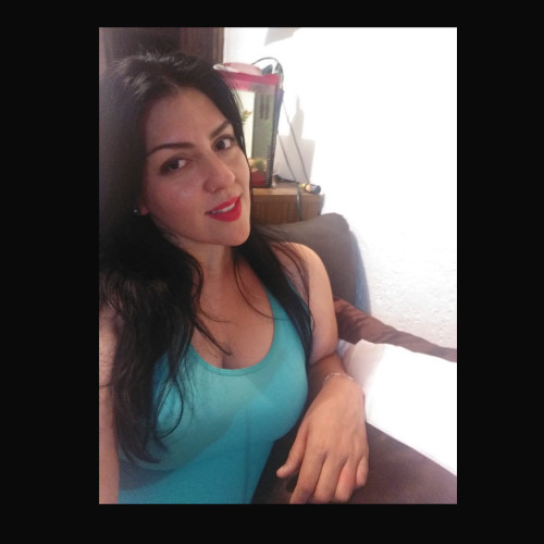 María B.