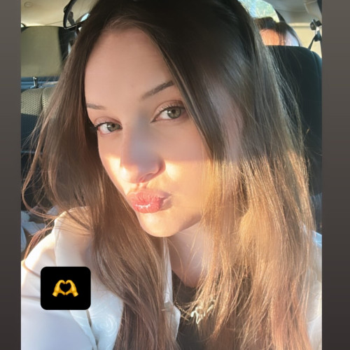 Emma C. profile photo