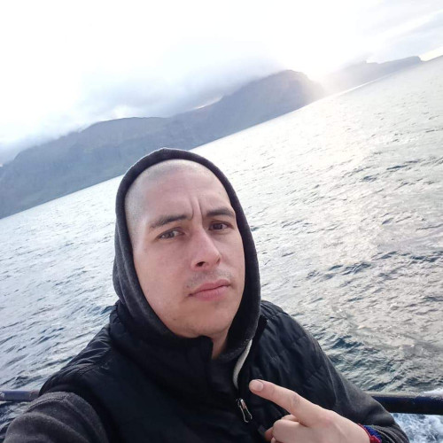 Moises Q.